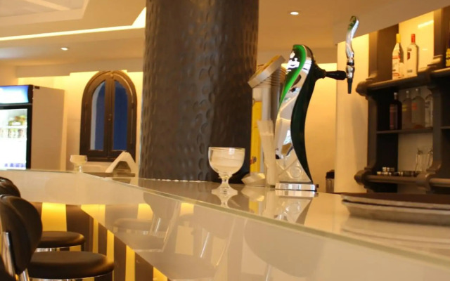Hotel Tsanotel