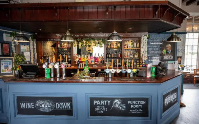 Bridge Inn Hotel