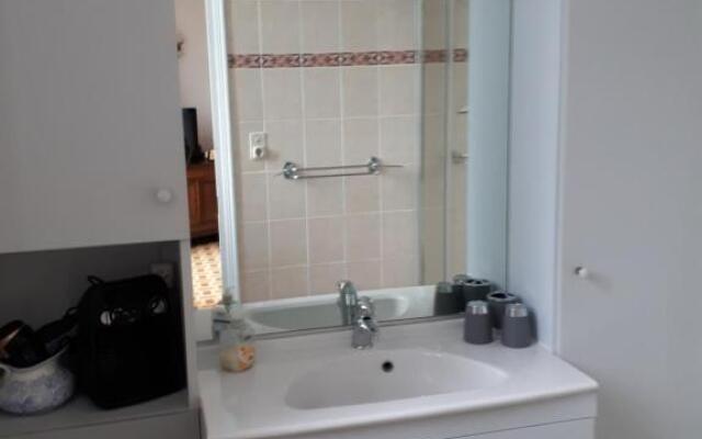 Belle chambre dans maison atypique