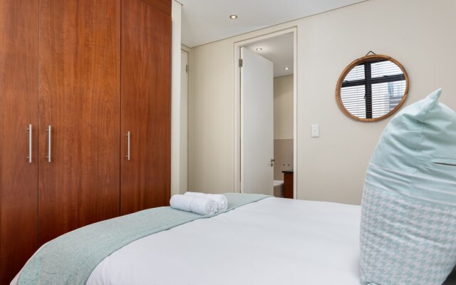 Eden on the Bay 229 - Adults Only