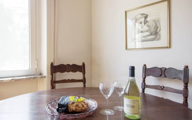 Monginevra Old Fashioned House