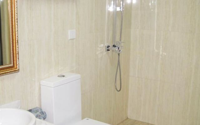 Guangzhou Logistics Business Hotel