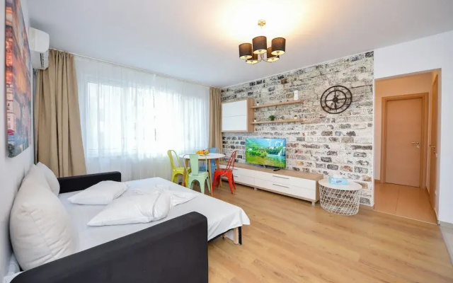 Bucharest Apartment - Two Bedrooms - 6 Guests - Cismigiu Gardens