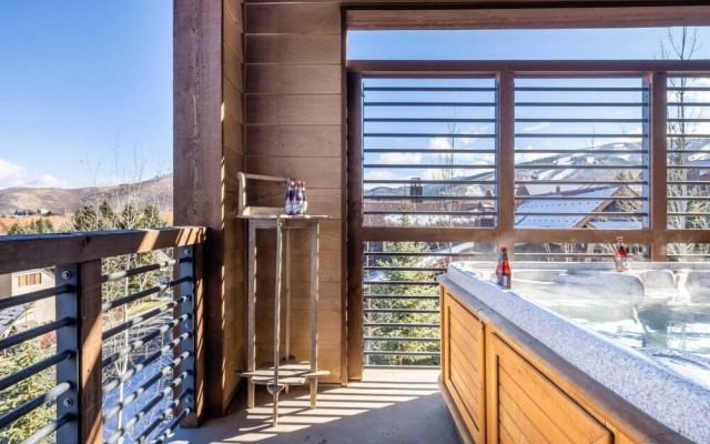 Three Kings - Slopeside