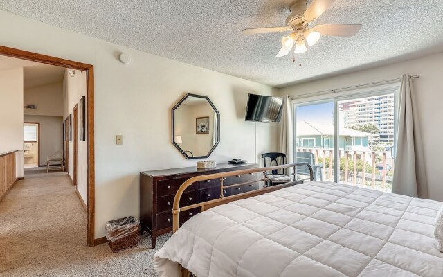 The Other Castle 5 Bedroom Home by RedAwning