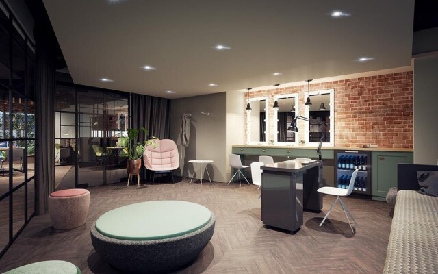 Luxurious Central Studio
