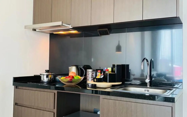 Civic Horizon Hotel & Residence