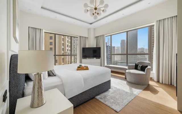 2BR Marina View Steps from the Beach