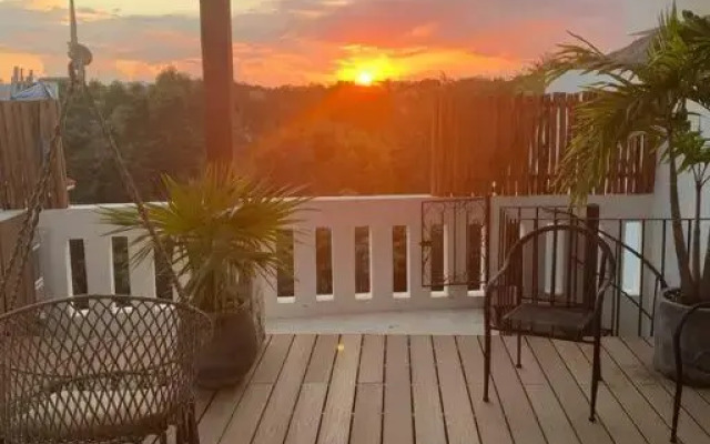 Spacious3BR*Private Rooftop/Jacuzzi*Great location