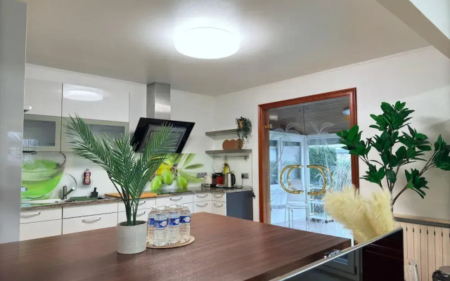 Spacious 4 bedrooms House