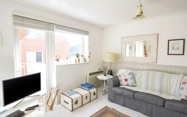 1 Bay View Court