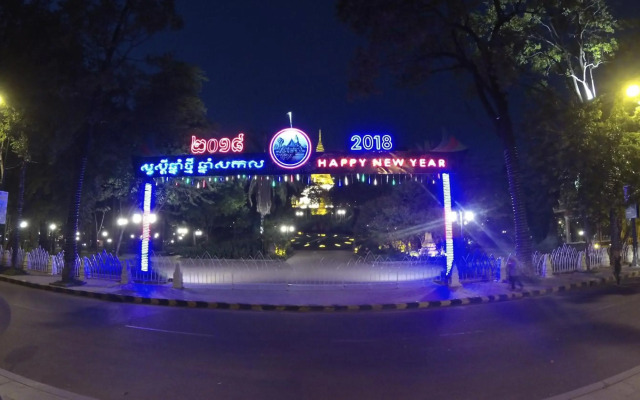 Golden Noura Villa Pub & Restaurant