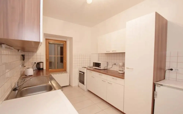 Raisa Apartments