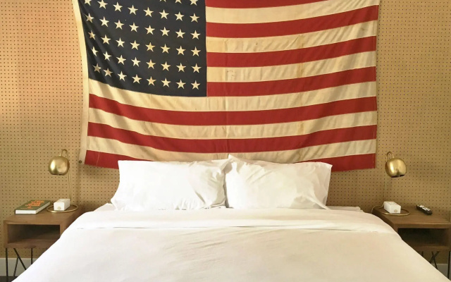 The Amigo Motor Lodge