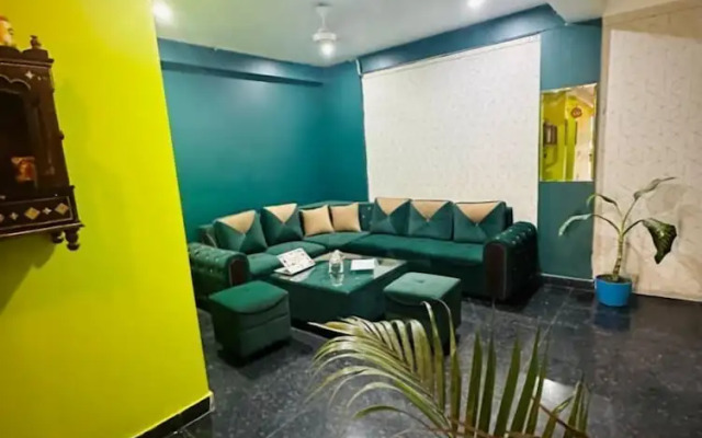 V Rooms