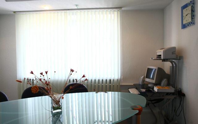 Mir Hotel