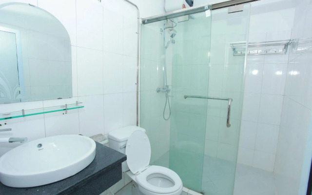 Le Petit Hanoi Hotel