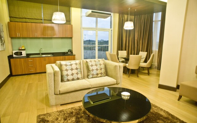 Goldberry Suites & Hotel Mactan