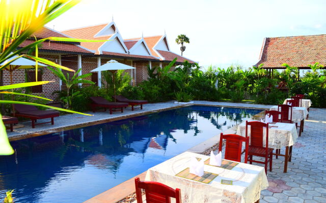 Dontrei Villa Angkor