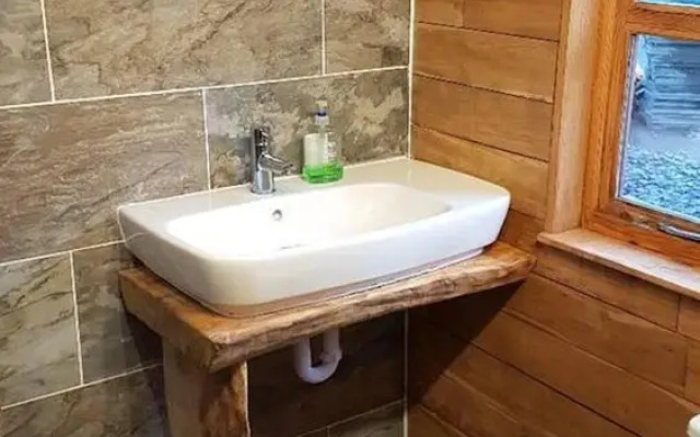 Charming 2-bed Cabin in Sutton Coldfield