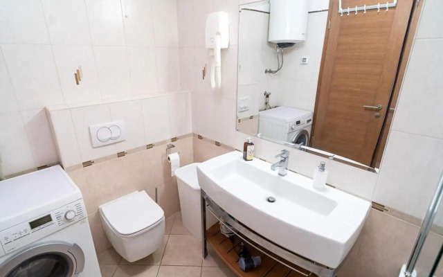Hostel Kolovare