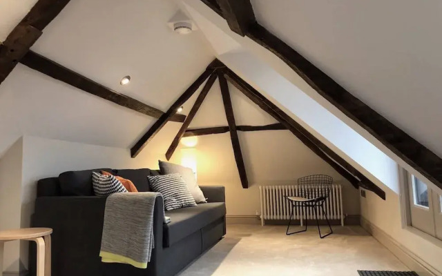 Stylish Wells Penthouse With Cathedral Views