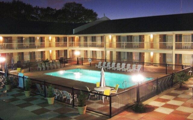 The Guest Lodge Gainesville