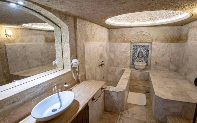 Kemerhan Hotel & Cave Suites