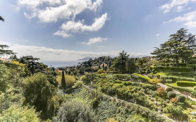 Apartment In Cannes W Sea View, Nice Pool And Tennis