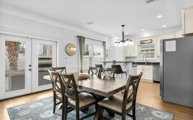 Pet Friendly Beach House - Sunset Escape