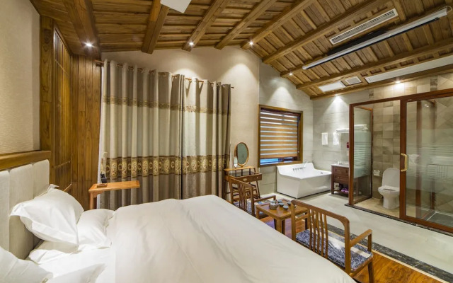 Riverside Boutique Inn
