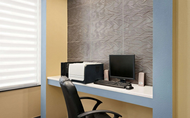 Baymont by Wyndham Ft. Leonard/Saint Robert