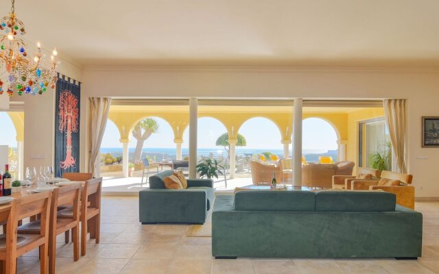 Affluent Villa in Altea With Pool and Panoramic Views