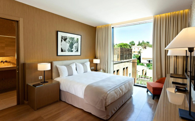 Hostellerie La Farandole