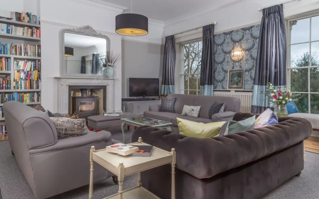 Ravenhurst Bed and Breakfast
