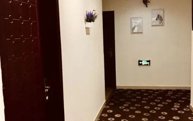 Lvzhou Hostel