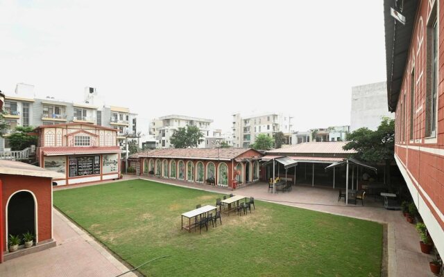 Golden Days Resort and Spa