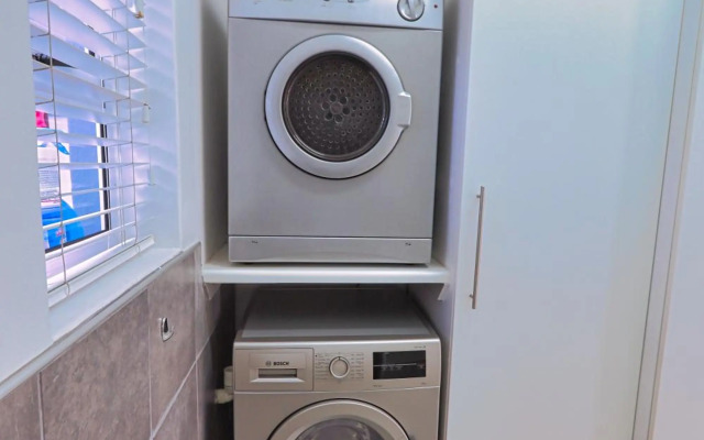 Denhill Villa Unit 4