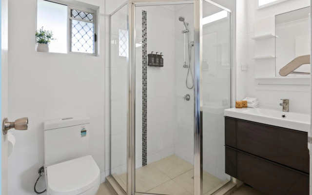 Arlia Sands Apartments