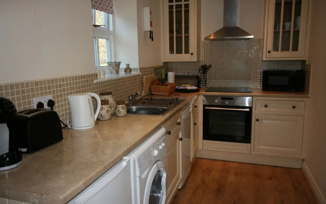 High Dalby House & Cottages