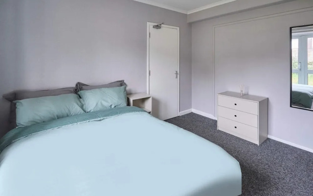 Host Stay Oldbury Road