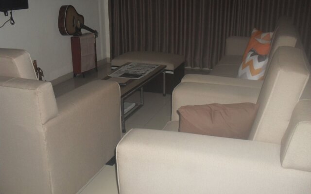 Rumah Sarwestri B&B