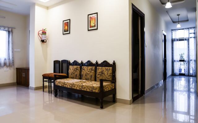 OYO 22405 Htl Suraj Palace