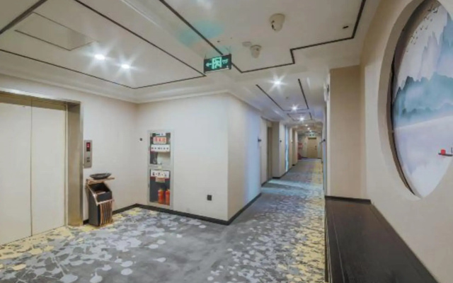 Hua Ju Hotel (Subway Station, Duduanqiao, Mudu Town, Suzhou)