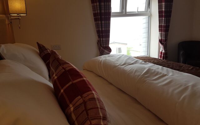 The Cliff Top Inn Hotel