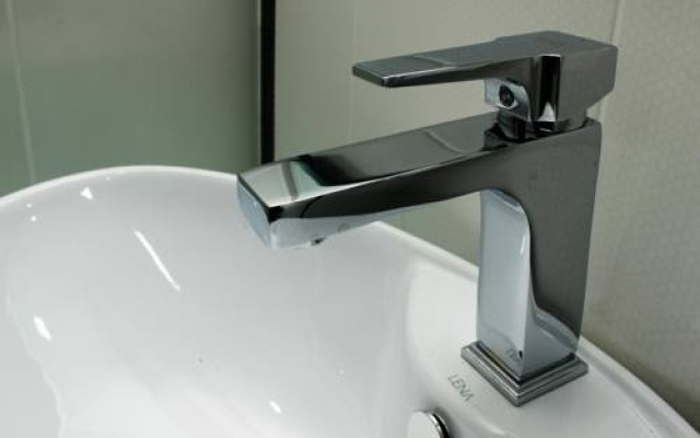 Leonard Abraham Residence