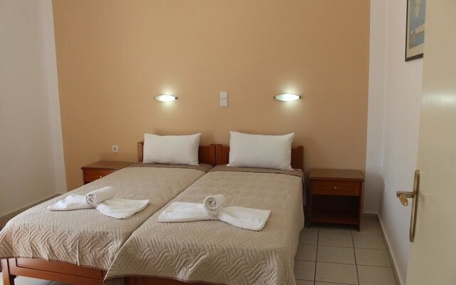 Platanias Beach Apartment