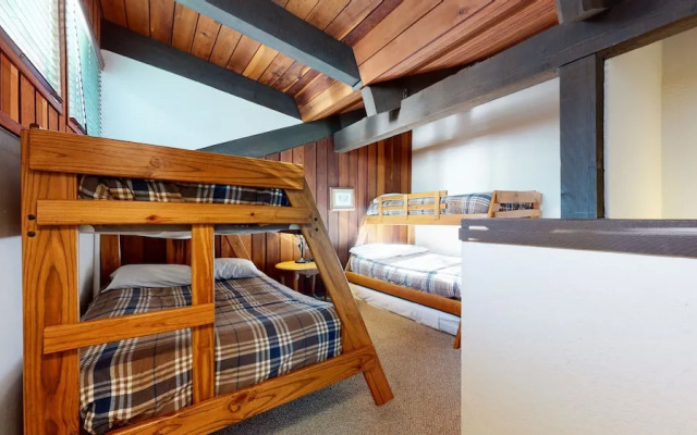 Chamonix Retreat - Nearby Outdoor Activities!