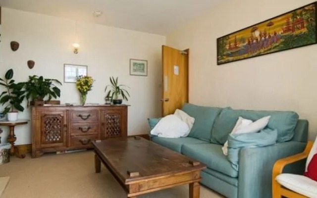 The Three Tees - Guest house