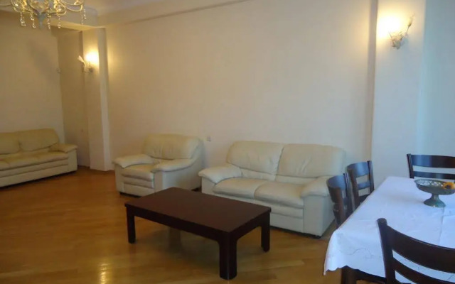 Verahouse Apartment in Tbilisi